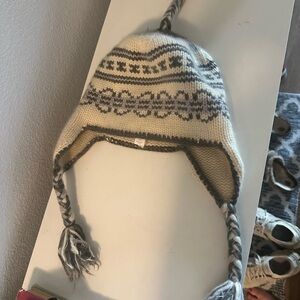 Joie Cream and Gray Cashmere Hat